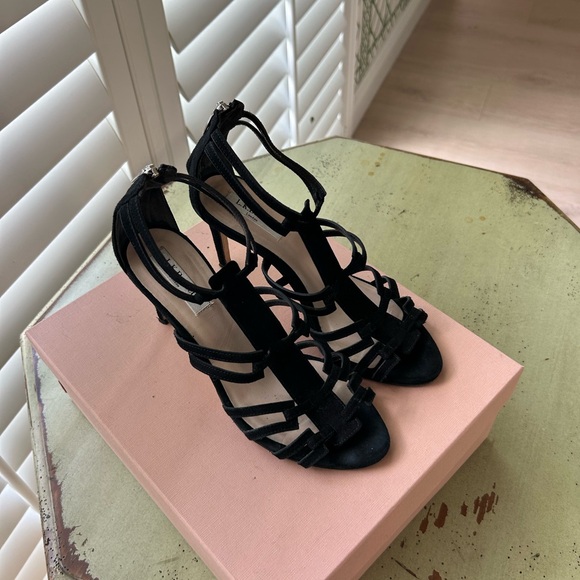 L.K.Bennett London suede heels, size 37,5 - Picture 1 of 6